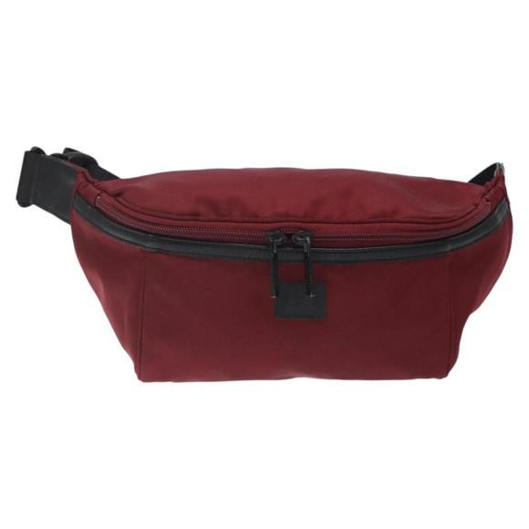 Burberry Black Label Red NYLON shoulder - Picture 1 of 10